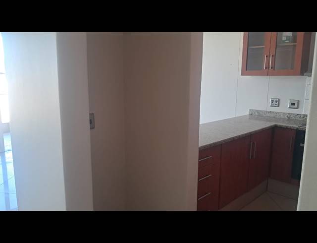 1 BEDROOM FLAT TO LET IN POINT WATERFRONT